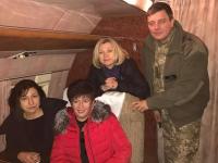 Украинская группа по обеспечению размена заложников вылетела на Донбасс(фото)