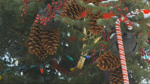 Сloseup decorated christmas tree