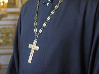 Священник, отказавшийся отпевать малыша в Запорожье, утверждает, что крещенные в УПЦ КП детки гибнут