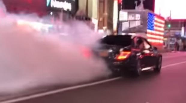 Автошоу Mercedes-Benz C63 AMG: полицейская погоня поразила пользователей интернет