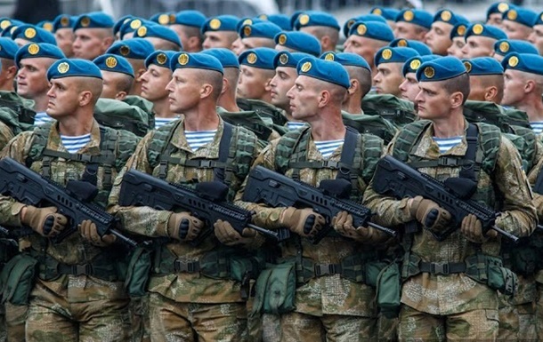 В Украине предложили изменить воинское приветствие