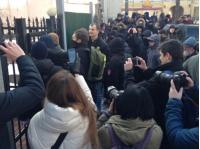 В Киеве радикалы из С14 ворвались в русский центр
