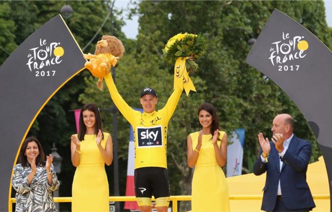 Организаторы велогонки «Тур де Франс» могут отказаться от подиум-гёрлз
