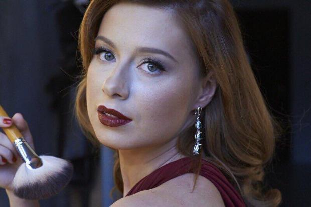 Юлия Савичева поделилась раритетным видео: звезда в юном возрасте великолепно танцевала