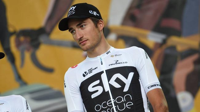 Гонщик Sky Москон дисквалифицирован на 5 недель за толчок соперника на «Тур де Франс»