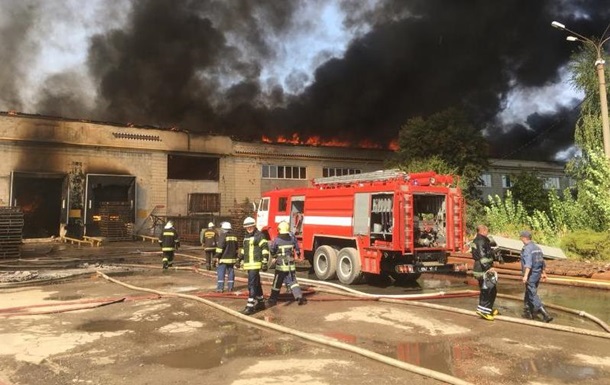 Пожар на комбинате в Житомире локализовали